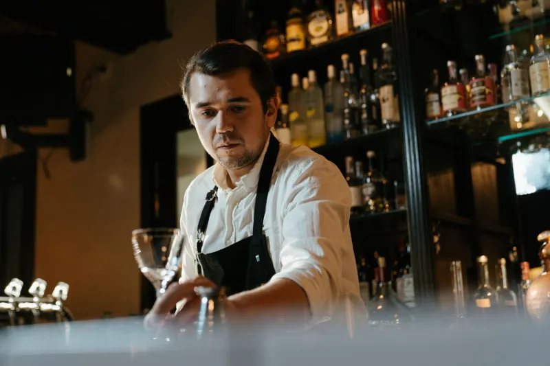 Bottles That Vanish: How to Stop Inventory from Bleeding Out Behind Your Bar